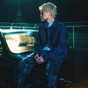 娇小白嫩的×XXx性英
